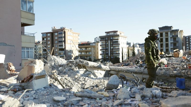 Raserade husmassor i stad p.g.a jordbävning i Turkiet