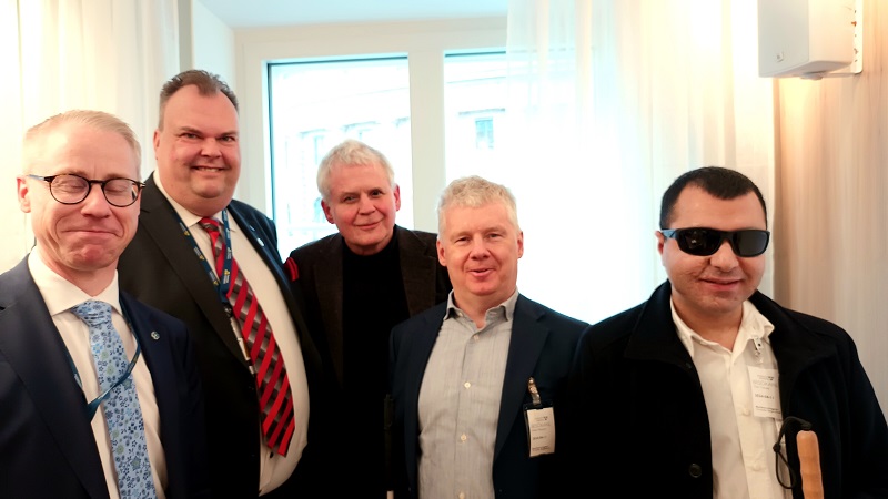 Några av deltagarna i riksdagsseminariet: Christofer Bergenblock (C), Dan Hovskär (KD), Lennart Karlsson (SRF), Håkan Mattsson (SRF) och Thaer Tomma (Unga med Synnedsättning).